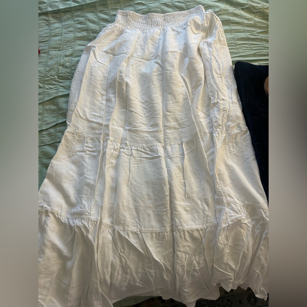 White maxi skirt with pockets from Amazon size L